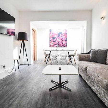 Urban Oasis Bed & Breakfast Londra Dış mekan fotoğraf