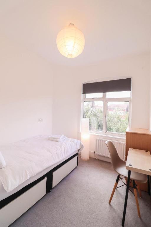 Urban Oasis Bed & Breakfast Londra Dış mekan fotoğraf