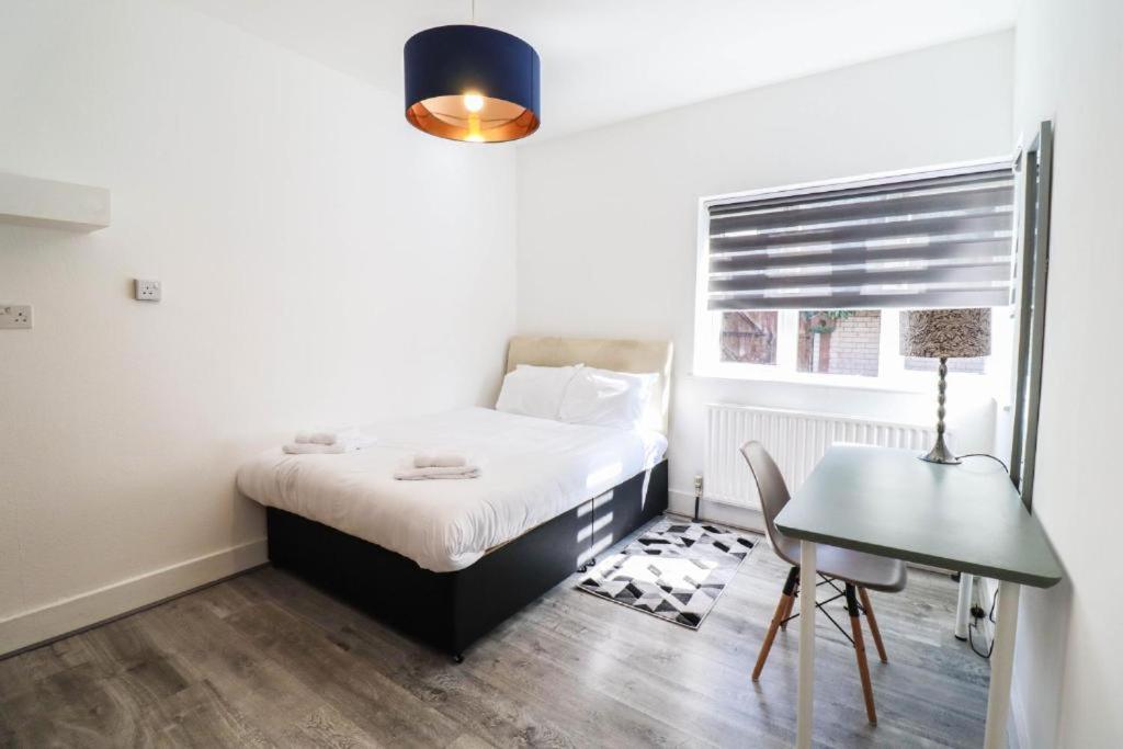 Urban Oasis Bed & Breakfast Londra Dış mekan fotoğraf