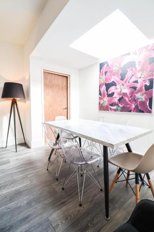 Urban Oasis Bed & Breakfast Londra Dış mekan fotoğraf